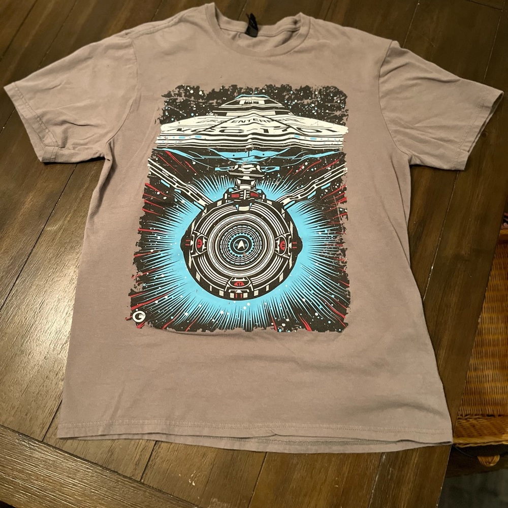 Star Trek movie premiere 2016 T shirt size medium